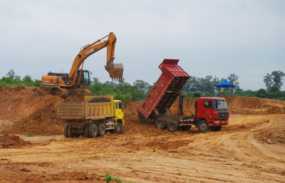 云南工程機(jī)械租賃與大件物流一體化服務(wù) 操作證、租賃與安裝全攻略